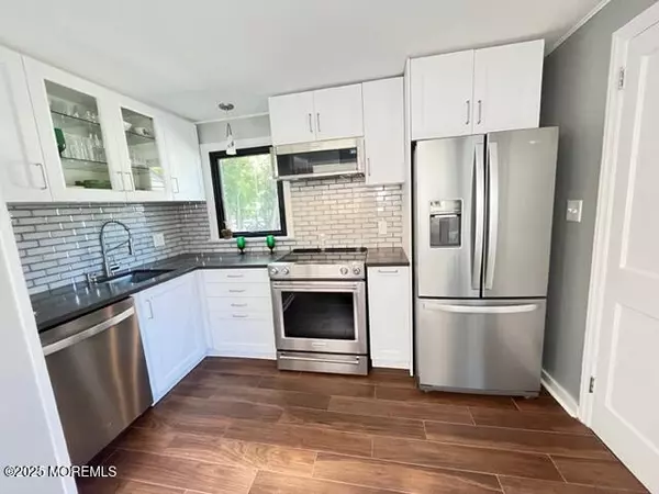 Eatontown, NJ 07724,335 Broad Street