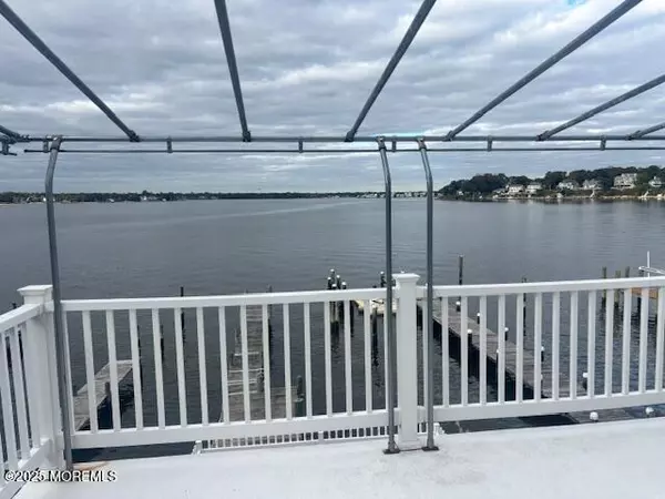 Toms River, NJ 08753,1420 Summit Avenue