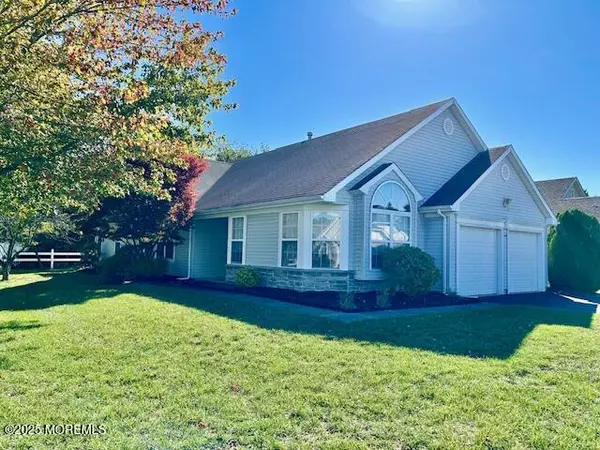 2430 Woodbine Lane, Toms River, NJ 08755