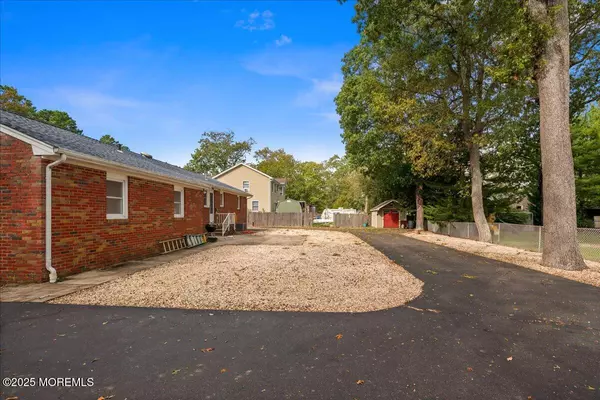 Pine Beach, NJ 08741,436 Pennsylvania Avenue