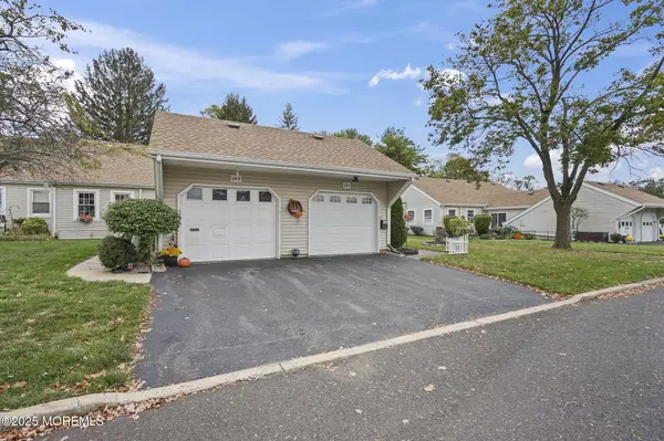 Freehold, NJ 07728,64 Corso Italia #A