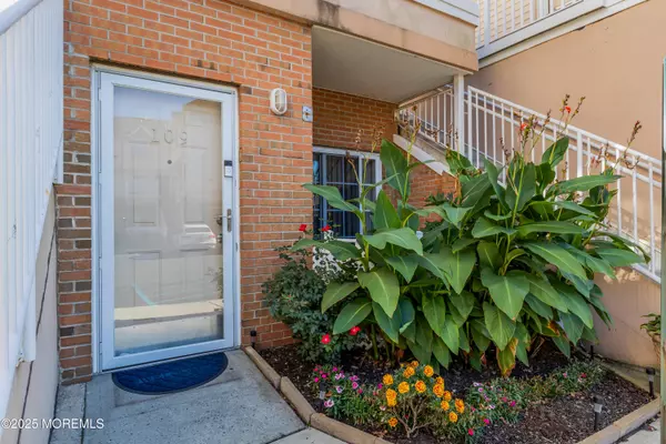 South Amboy, NJ 08879,109 Adamecs Way