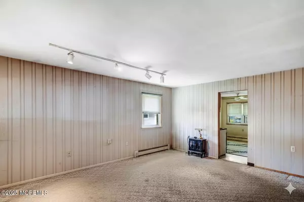 Toms River, NJ 08755,49 Green Drive