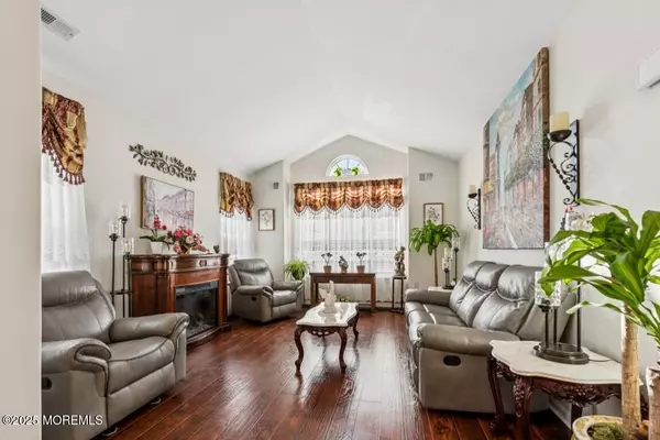 Manchester, NJ 08759,40 Isabella Drive
