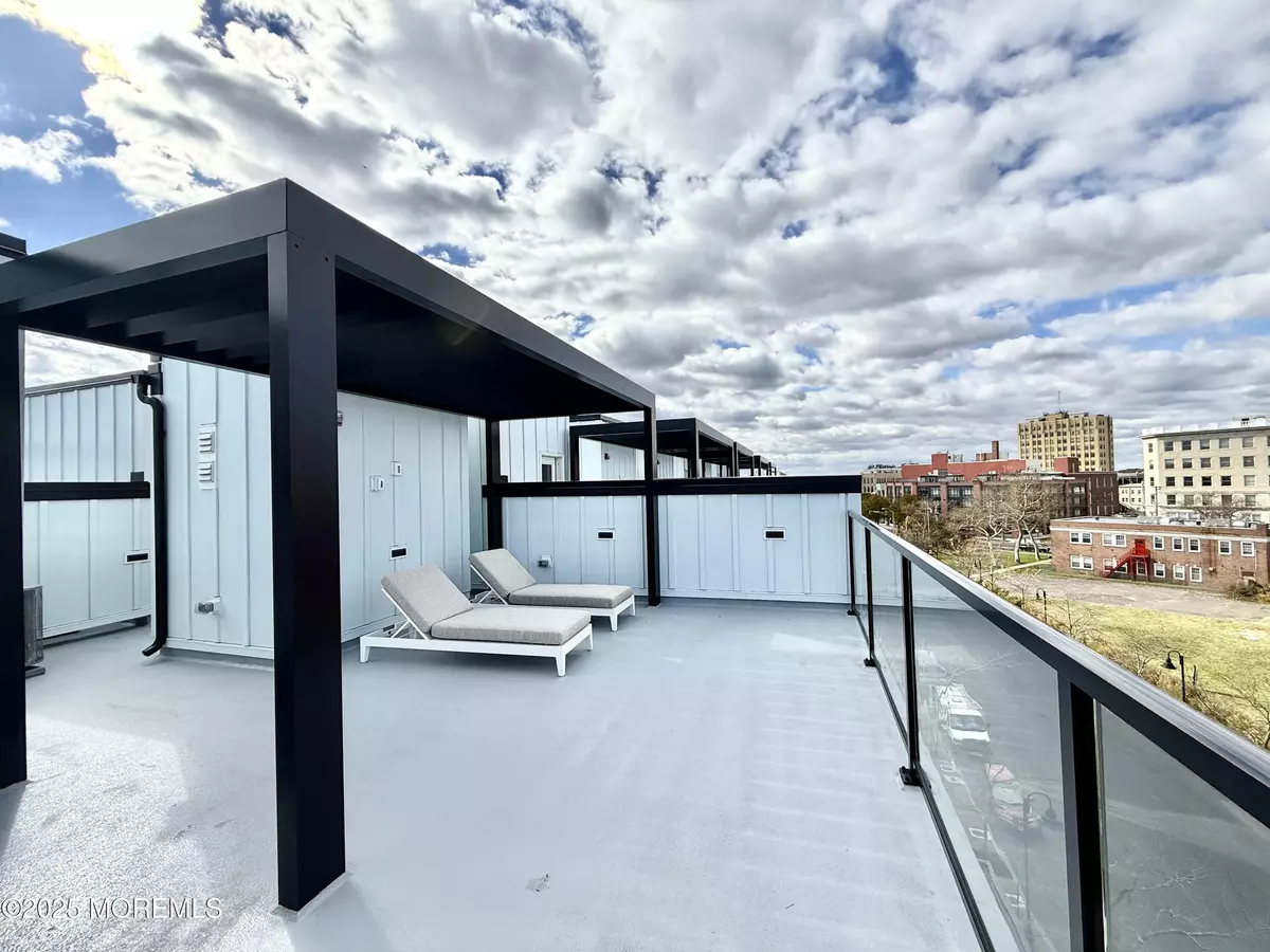 Asbury Park, NJ 07712,402 Cookman Avenue #304