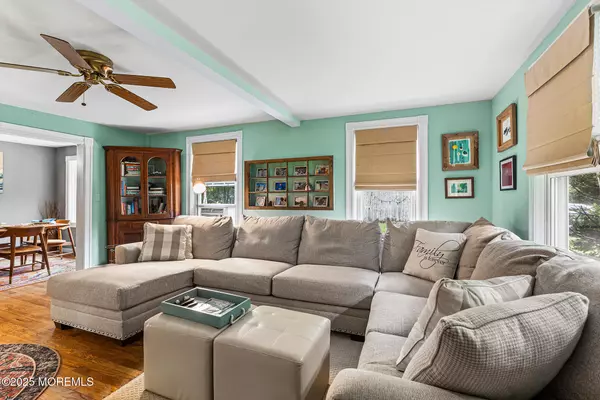 Howell, NJ 07731,156 Old Tavern Road