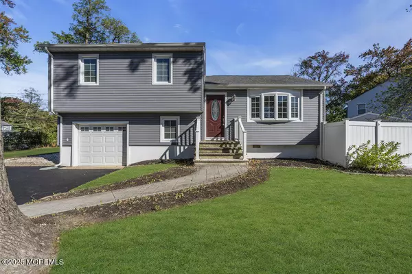 Middletown, NJ 07748,1 Salisbury Avenue