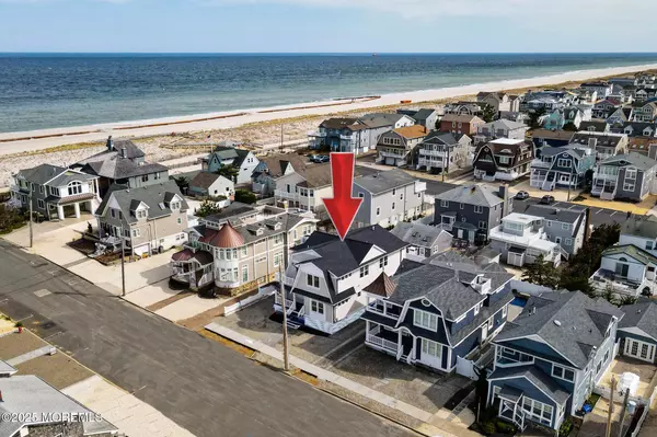 Lavallette, NJ 08735,8 Pennsylvania Avenue