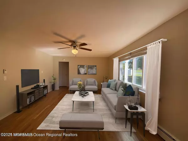 Eatontown, NJ 07724,10 Laurel Place #A