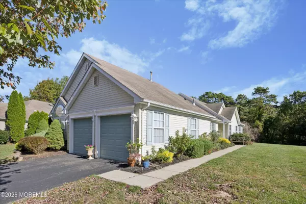 Lakewood, NJ 08701,16 Rosewood Court