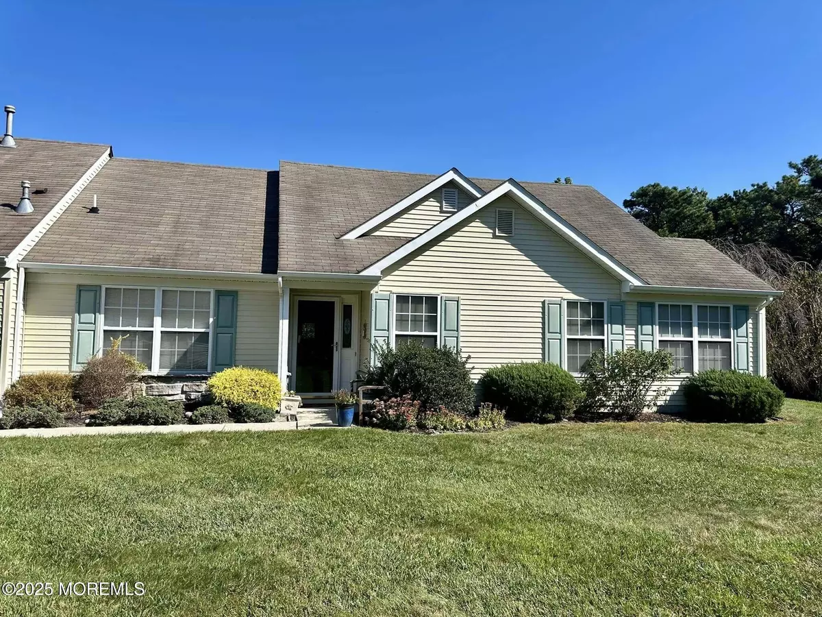 Lakewood, NJ 08701,16 Rosewood Court