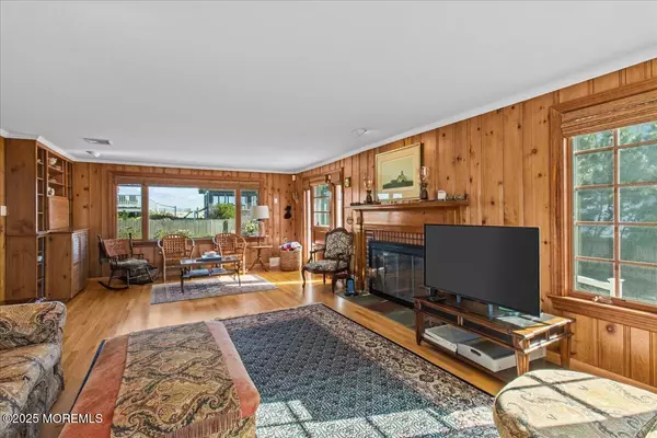 Mantoloking, NJ 08738,262 Sunset Lane