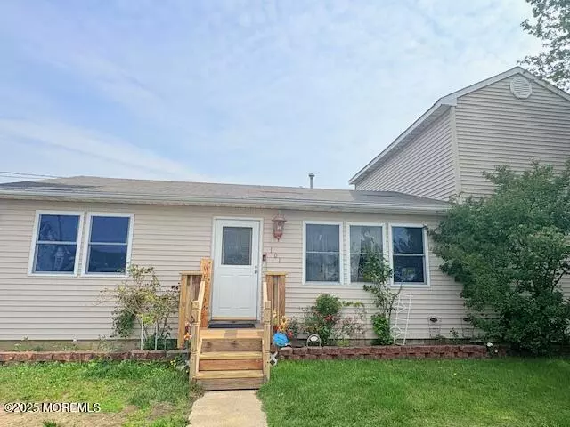 101 Illinois Avenue, Waretown, NJ 08758