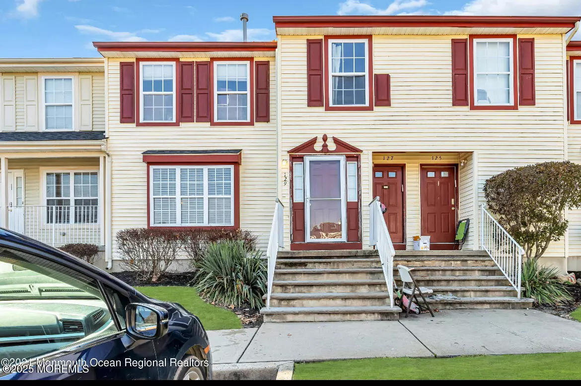 Lakewood, NJ 08701,129 Liverpool Court