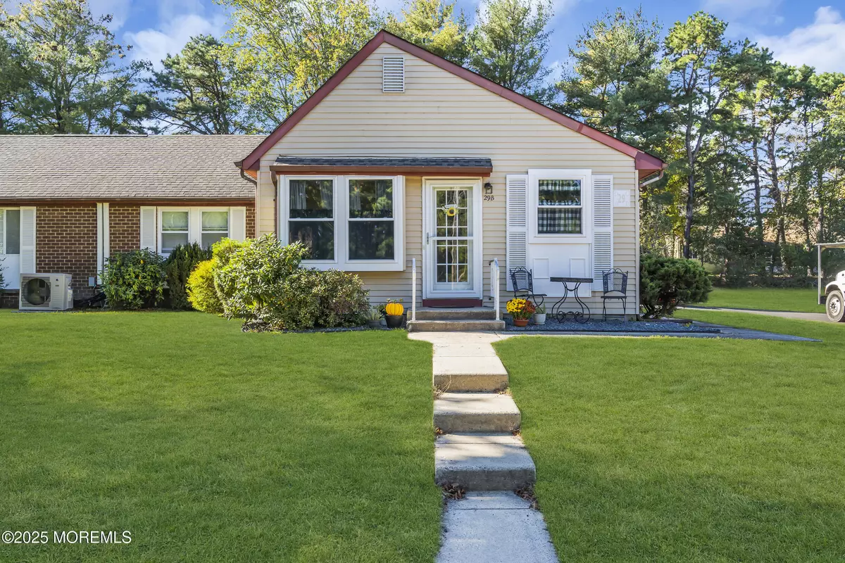 Whiting, NJ 08759,29 Easton Drive