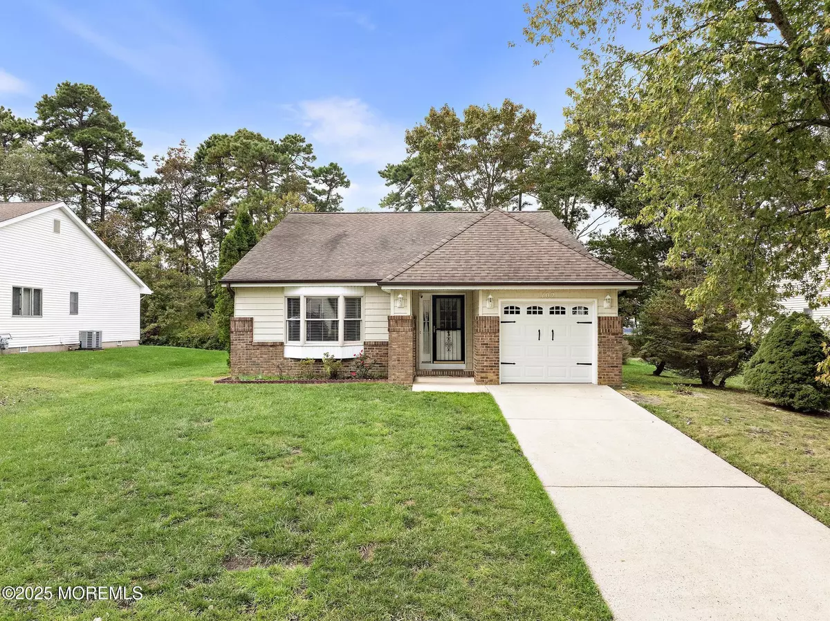 Manahawkin, NJ 08050,102 Ash Road