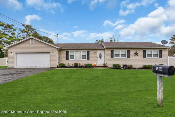 Toms River, NJ 08757,1516 9th Avenue