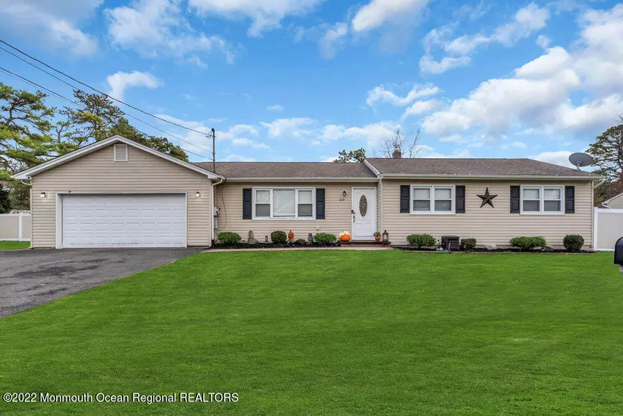 1516 9th Avenue, Toms River, NJ 08757