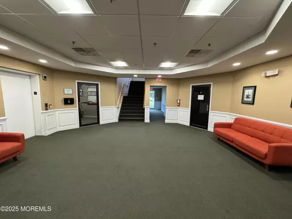 Freehold, NJ 07728,80 Scenic Drive ##3