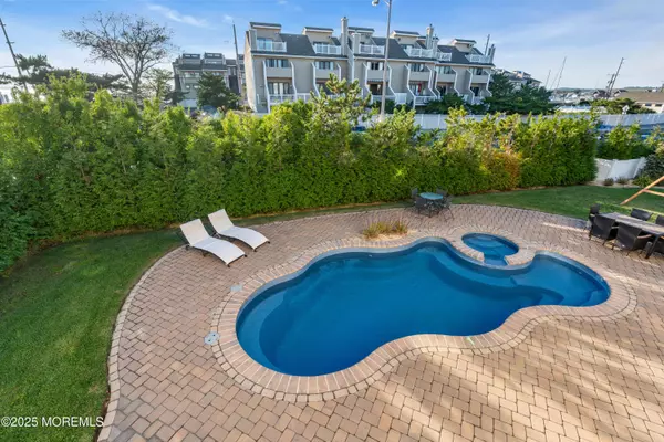 Sea Bright, NJ 07760,2 Tradewinds Lane