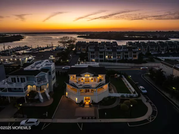 Sea Bright, NJ 07760,2 Tradewinds Lane