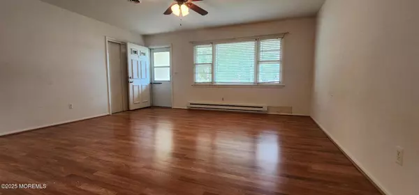 Toms River, NJ 08757,77 Brakenbury Drive