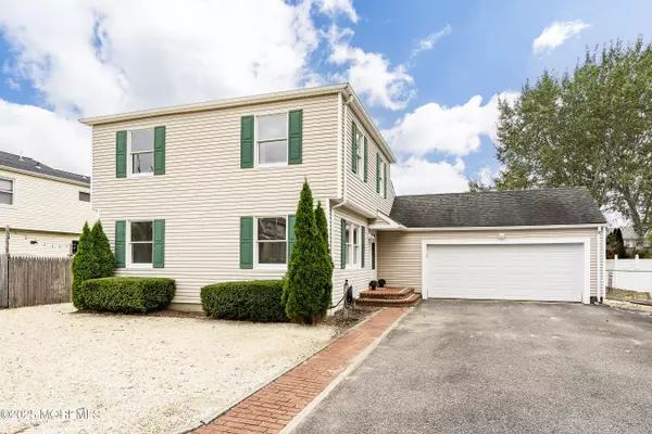 294 Jill Court, Toms River, NJ 08753