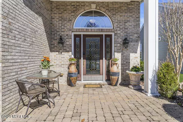 Freehold, NJ 07728,6 Northshire Court