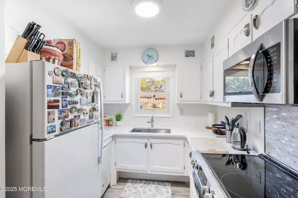 Lakewood, NJ 08701,44 Cambridge Court #2007