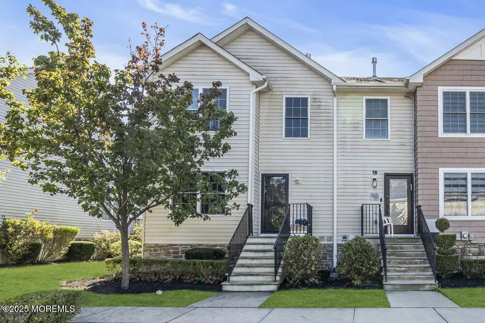 Lakewood, NJ 08701,16 Charming Way