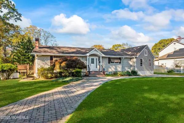 Oakhurst, NJ 07755,72 Whalepond Road