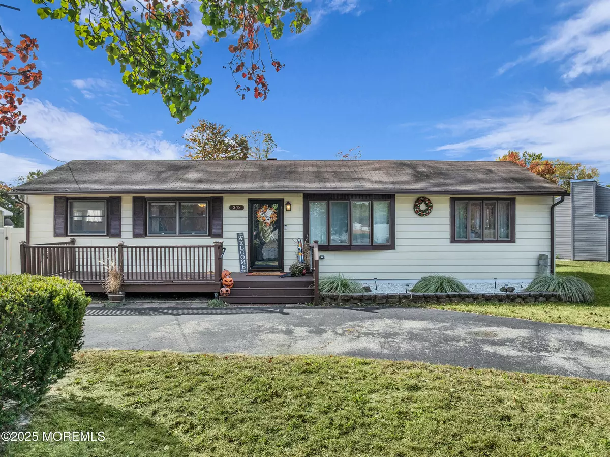 Brick, NJ 08723,202 Orangewood Drive