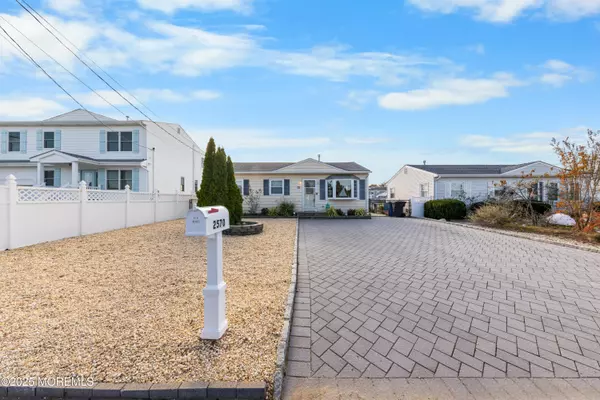Toms River, NJ 08753,2570 Balfrey Drive