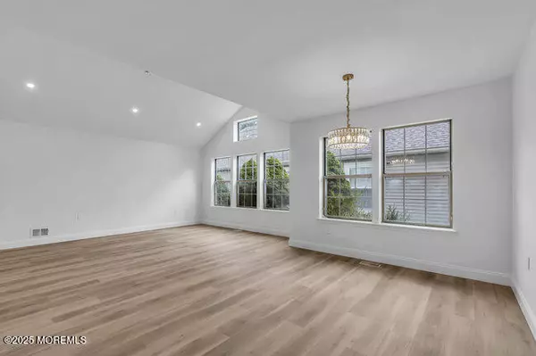 Jackson, NJ 08527,11 Sedgwick Square