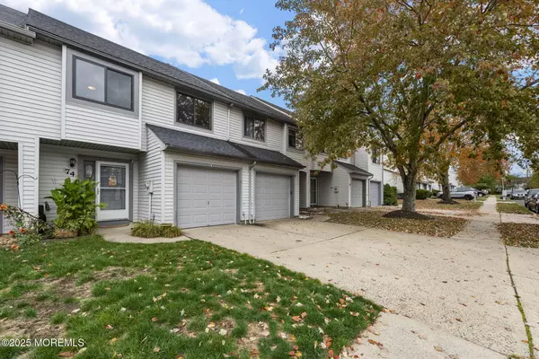Matawan, NJ 07747,74 Lexington Circle