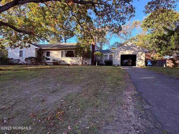 Oakhurst, NJ 07755,271 Jerome Avenue