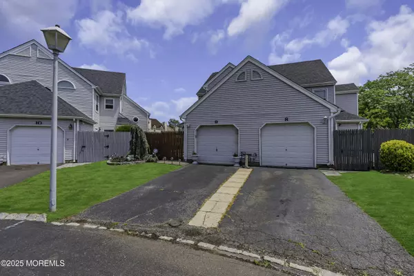Freehold, NJ 07728,9 Robinson Court