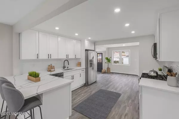 Hazlet, NJ 07734,116 Hudson Avenue