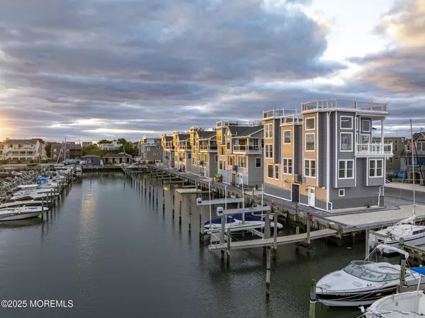 Long Beach Twp, NJ 08008,83 W Tebco Terrace #E