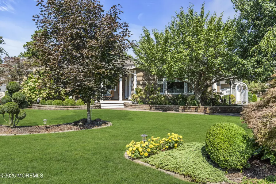 557 Motor Road, Pine Beach, NJ 08741