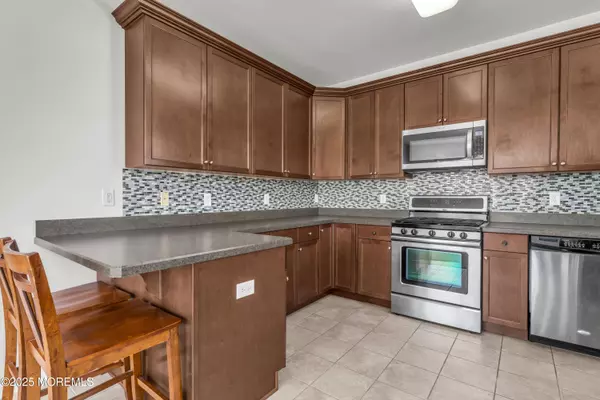 Matawan, NJ 07747,532 Sloan Court