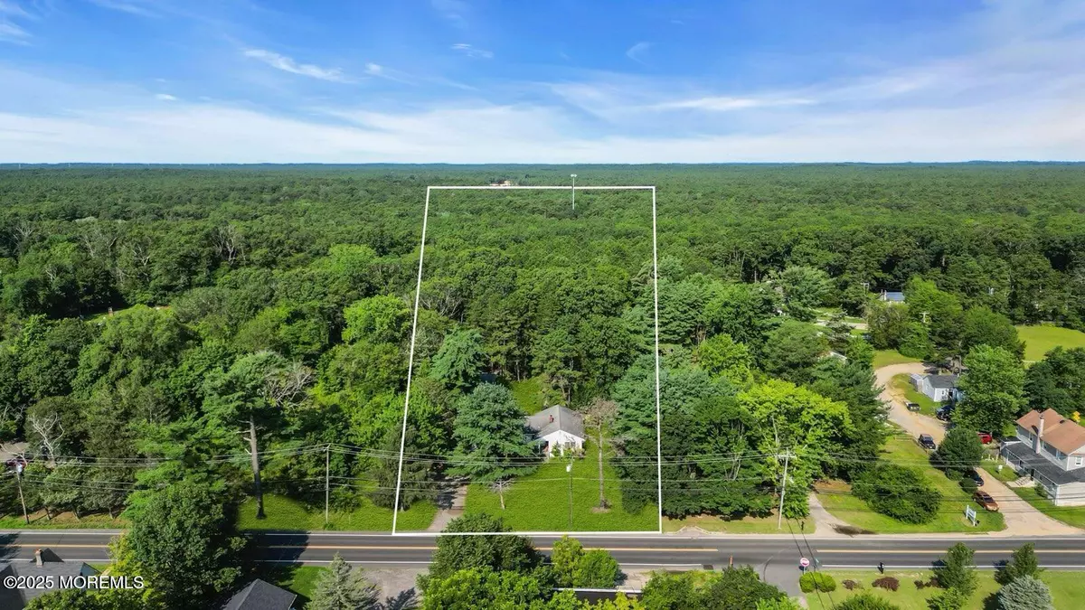 Jackson, NJ 08527,30 Cassville Road