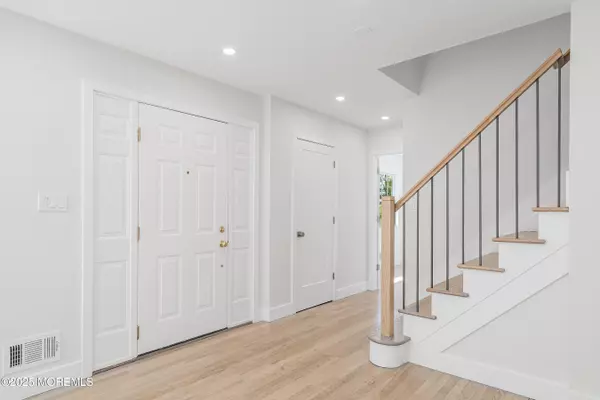 Howell, NJ 07731,10 Pepperidge Road