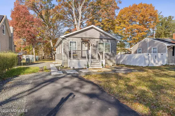 1569 Holly Road, North Brunswick, NJ 08902