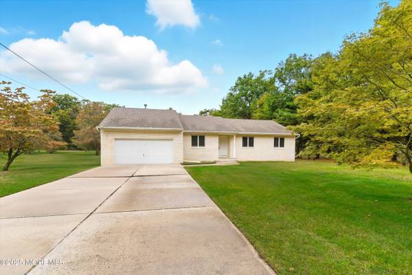 257 Alexander Avenue, Howell, NJ 07731