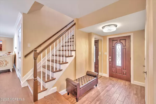 Freehold, NJ 07728,119 Kentucky Way