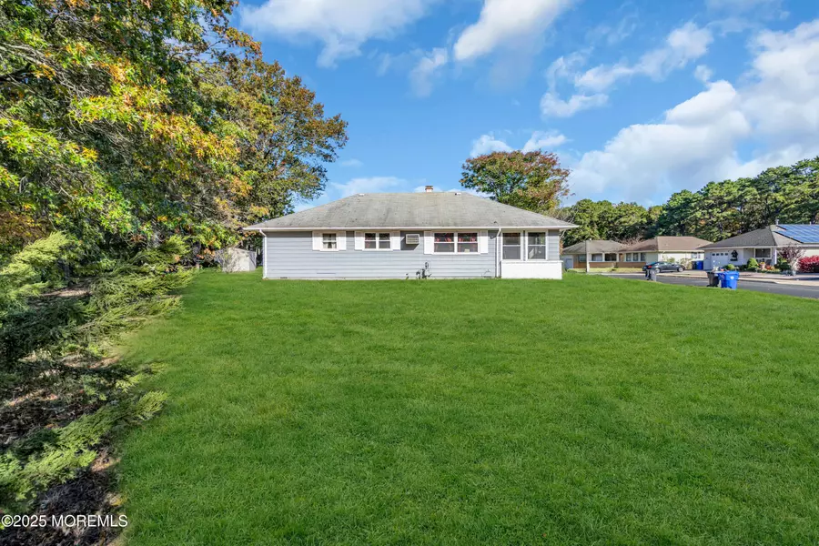 2184 Mount Hope Lane, Toms River, NJ 08753