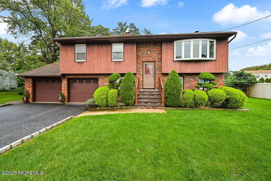 308 Stone Road, Hazlet, NJ 07730