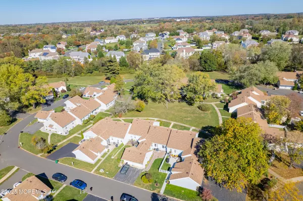 Freehold, NJ 07728,32 Plaza De Las Lobos #C