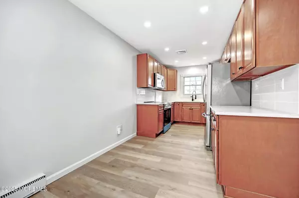 Lakewood, NJ 08701,43 Cambridge Court